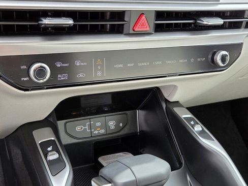 New 2026 Kia Sorento S FWD image 14