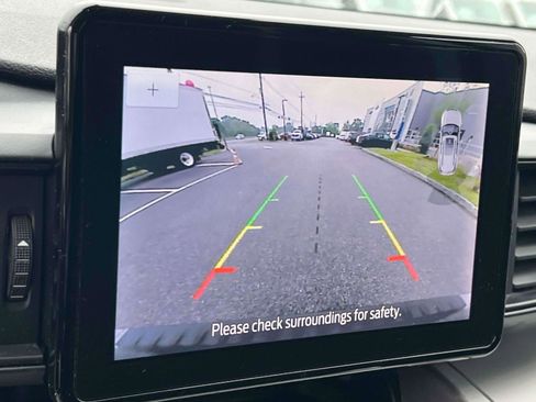 Certified 2022 Ford Explorer XLT image 16