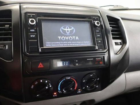 Used 2014 Toyota Tacoma 2WD Regular Cab image 18