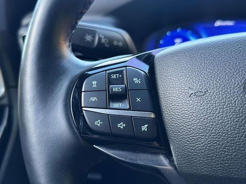 Used 2022 Ford Explorer Platinum w/ Equipment Group 601A image 28