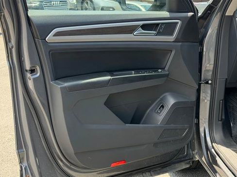Used 2018 Volkswagen Atlas SEL AWD/4WD image 20