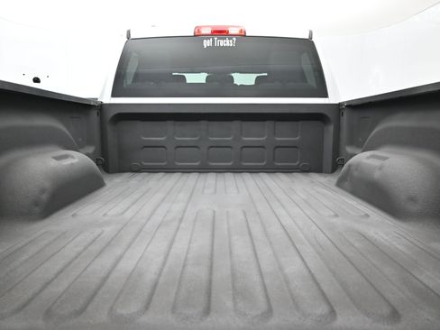 Used 2017 RAM 1500 Express image 6