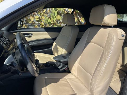 Used 2012 BMW 128i Convertible image 2