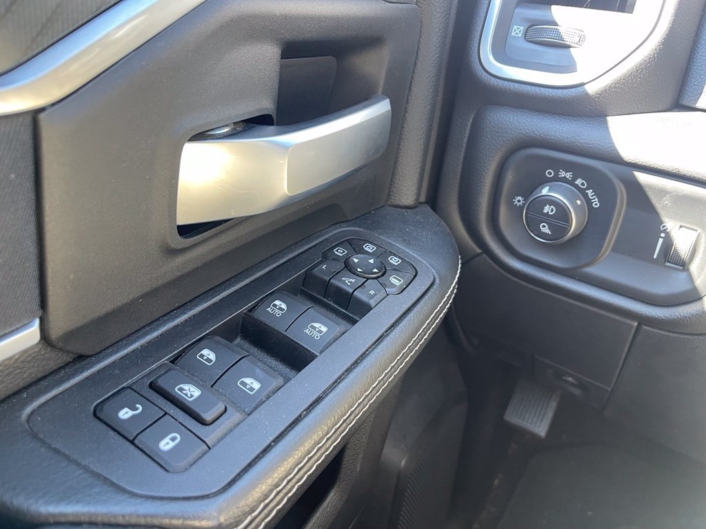 Used 2025 RAM 3500 Big Horn AWD/4WD image 11