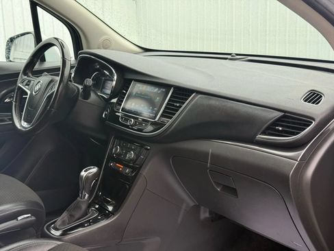 Used 2019 Buick Encore Sport Touring w/ Safety Package FWD image 18