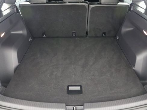 Used 2022 Volkswagen Atlas Cross Sport SE image 21