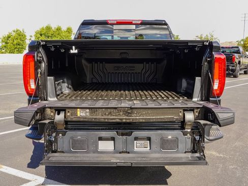 New 2026 GMC Sierra 1500 SLT w/ SLT Convenience Package AWD/4WD image 10