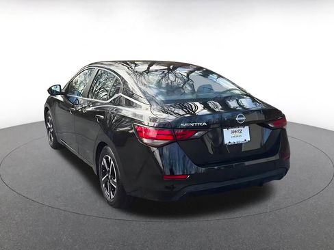 Used 2025 Nissan Sentra SV image 10