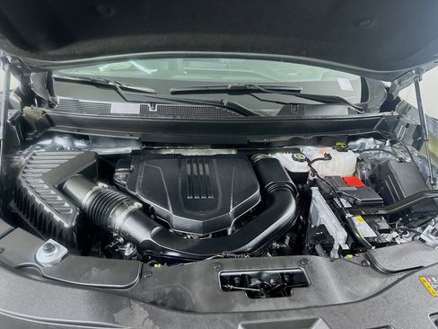 Used 2025 GMC Acadia Elevation image 35