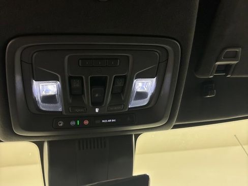 Used 2024 GMC Sierra 1500 AT4X image 16