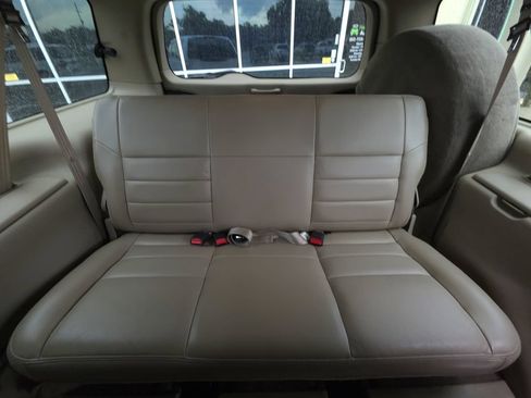 Used 2002 Ford Excursion Limited RWD image 22