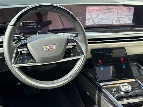 New 2026 Cadillac Escalade ESV Sport w/ LPO, ONYX Package image 5