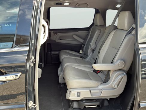 Used 2019 Honda Odyssey Elite image 16
