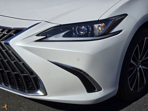 New 2025 Lexus ES 350 w/ Premium Package image 6