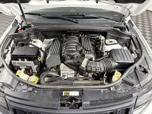 Used 2016 Jeep Grand Cherokee SRT image 48