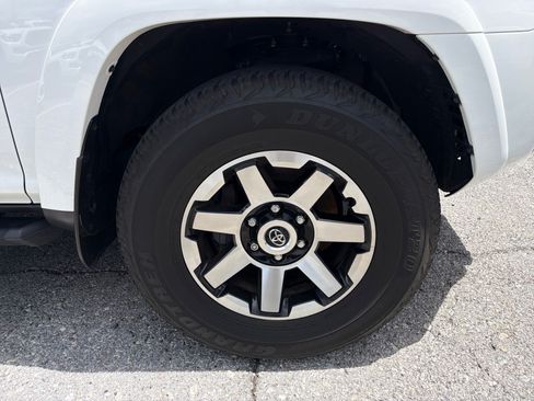 Used 2024 Toyota 4Runner TRD Off-Road Premium w/ Off Road Premium Plus Package AWD/4WD image 4
