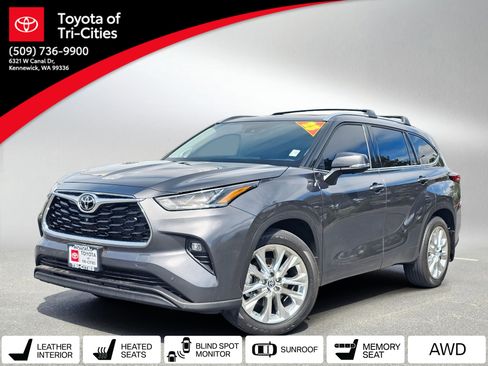 Used 2023 Toyota Highlander Limited AWD/4WD image 1