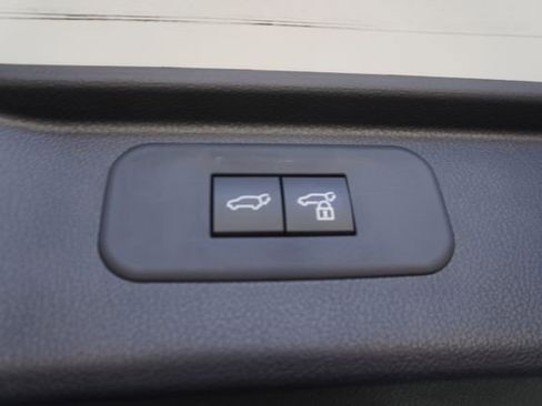 Used 2025 Toyota Grand Highlander AWD image 38