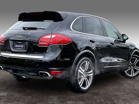 Used 2014 Porsche Cayenne Platinum Edition image 14