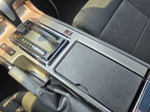 Used 2010 Ford Mustang GT RWD image 16