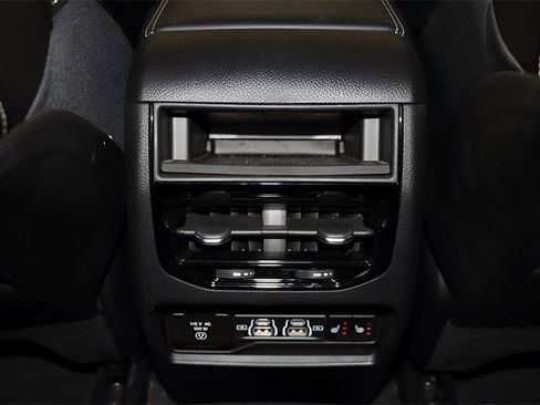 Used 2022 Jeep Grand Cherokee Limited 4xe image 22