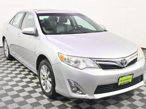 Used 2012 Toyota Camry XLE image 8