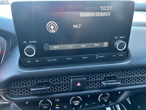 Used 2025 Honda HR-V Sport image 23