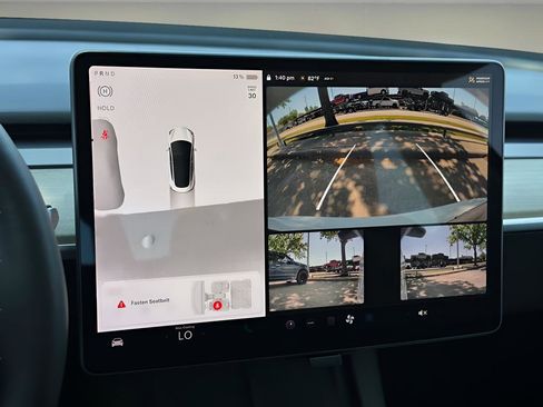 Used 2023 Tesla Model 3 Standard Range image 11