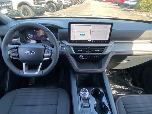 New 2026 Ford Explorer ST-Line w/ ST-Line Street Pack AWD/4WD image 9