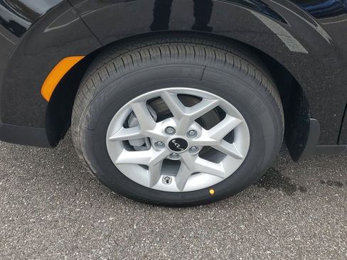 New 2025 Kia Soul LX w/ LX Technology Package image 35