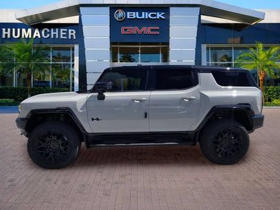 New 2026 GMC Hummer EV SUV w/ LPO, Dark Essentials Package