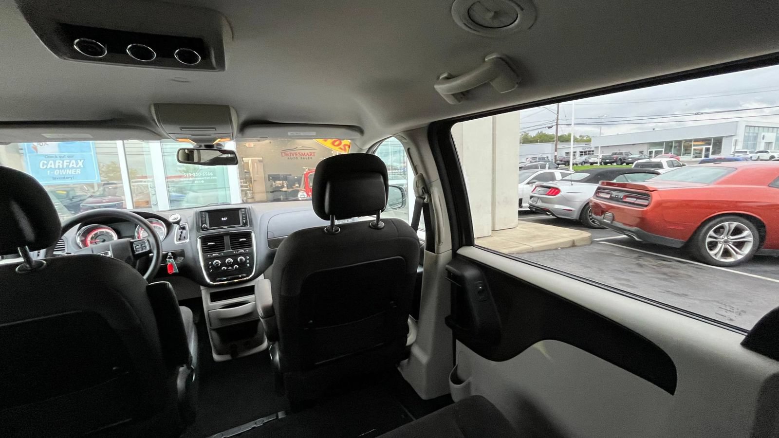 Used 2019 Dodge Grand Caravan SE w/ UConnect Hands-Free Group FWD image 44