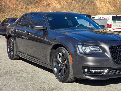 Used 2022 Chrysler 300 S w/ Comfort Group image 48