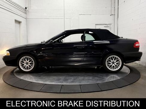 Used 2004 Volvo C70 HT FWD image 6
