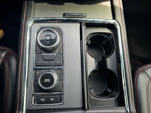 Used 2021 Ford Expedition Limited AWD/4WD image 22