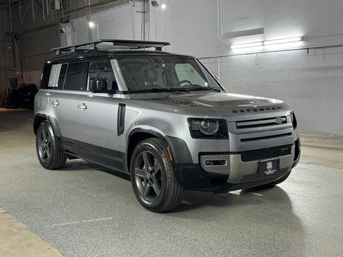 Used 2022 Land Rover Defender 110 X-Dynamic SE image 3