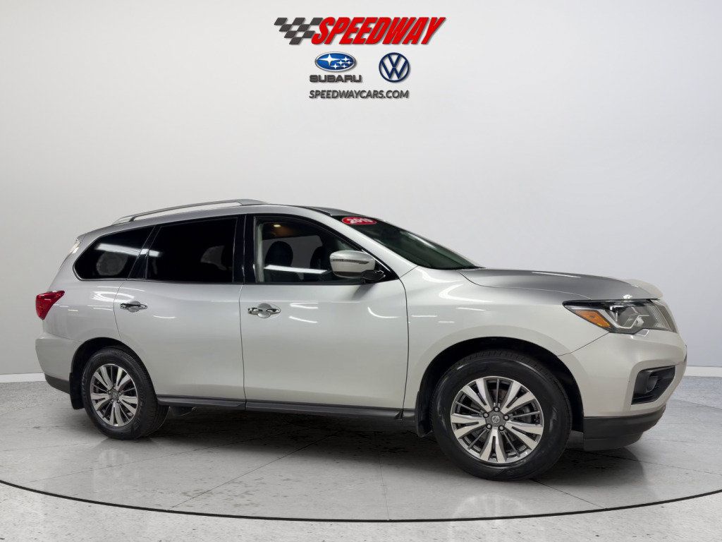 Used 2019 Nissan Pathfinder S AWD/4WD image 3