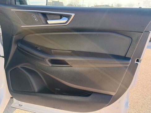 Used 2024 Ford Edge SEL w/ Convenience Package image 10