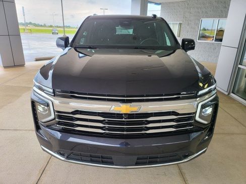 Used 2026 Chevrolet Suburban LT w/ Comfort Package AWD/4WD image 18