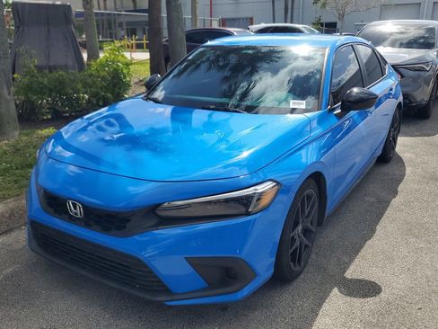 Used 2024 Honda Civic Sport image 2