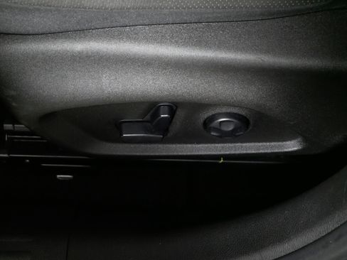 Used 2019 Jeep Renegade Limited image 20