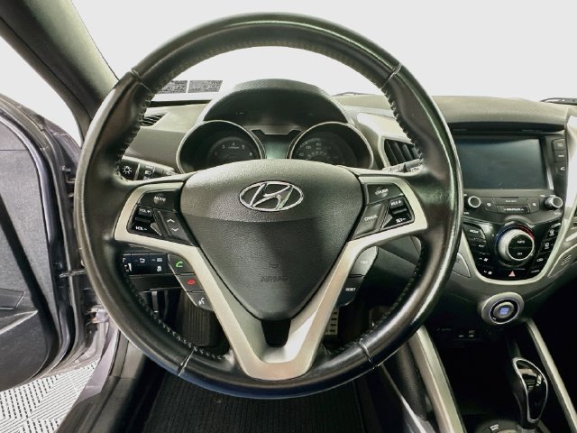 Used 2016 Hyundai Veloster w/ Option Group 03 FWD image 14