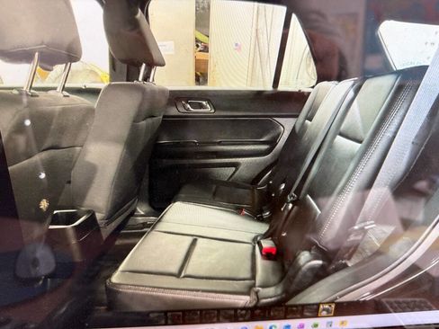 Used 2018 Ford Explorer 4WD Police Interceptor image 8