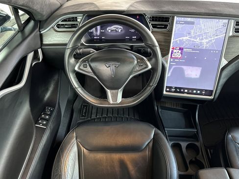 Used 2015 Tesla Model S 70D image 16