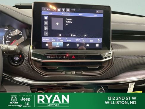 New 2026 Jeep Compass Latitude image 24