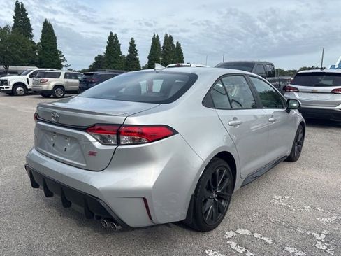 Used 2024 Toyota Corolla SE FWD image 5
