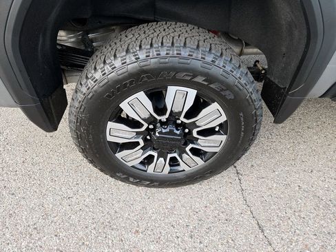 New 2026 GMC Sierra 2500 Denali w/ Technology Package AWD/4WD image 34