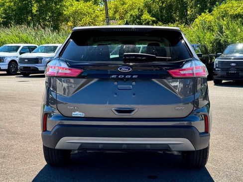 Used 2022 Ford Edge SEL w/ Convenience Package AWD/4WD image 4