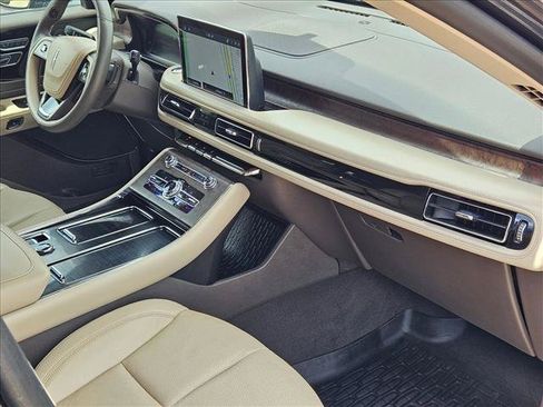 Used 2021 Lincoln Aviator Reserve w/ Equipment Group 201A AWD/4WD image 23