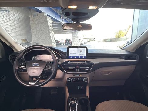 Used 2020 Ford Escape SE FWD image 11